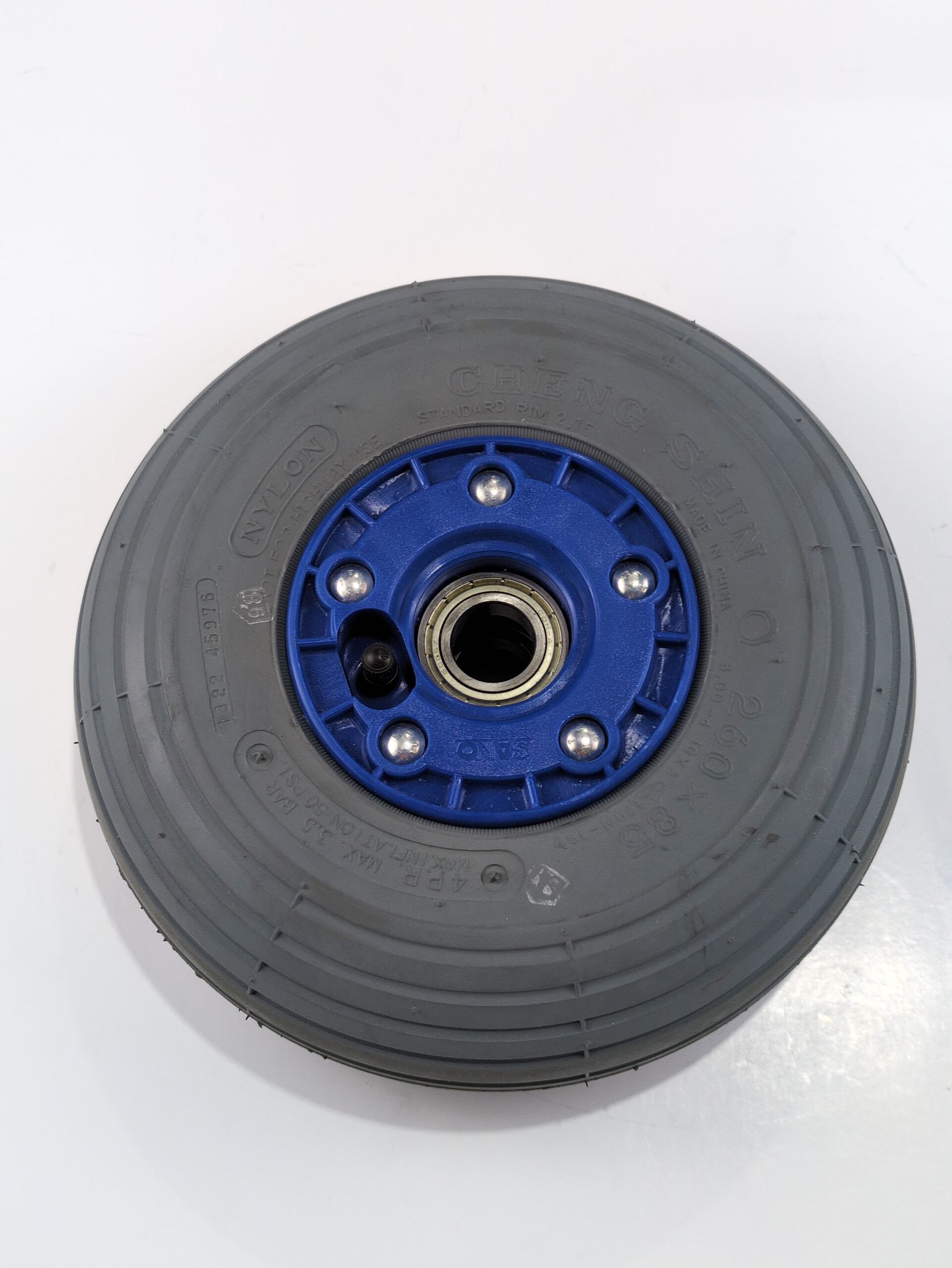 Non Marking Tire (930110)